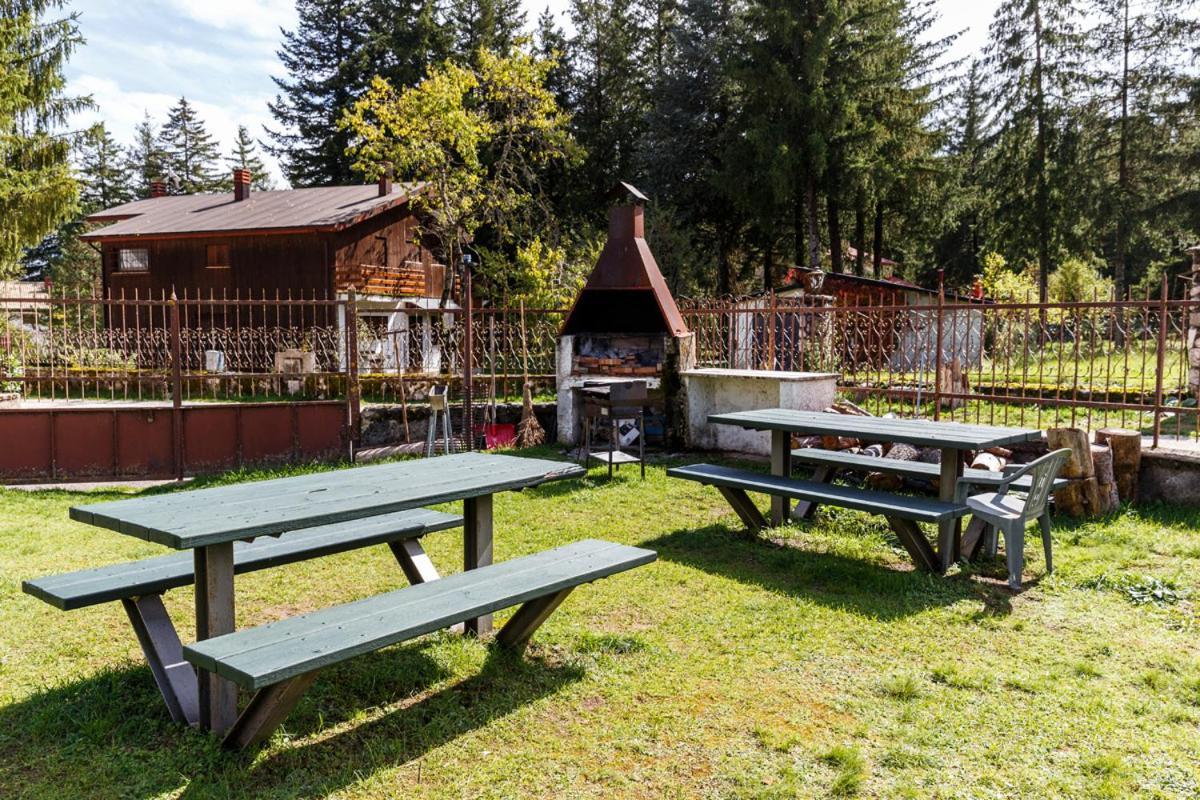 Residence Dei Medici-La Casa Nel Parco Pescasseroli Bagian luar foto